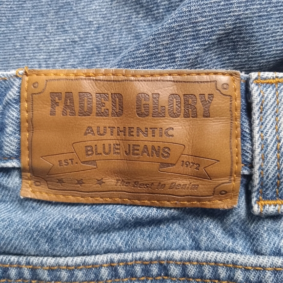 💙 NWOT Womens Faded Glory Mom Jeans Size 18P True to Size Denim Casual - Picture 3 of 5